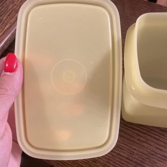 Vintage Tupperware Shelf Saver Yellow Storage Container 1243-10 w/Lid - Picture 5 of 5